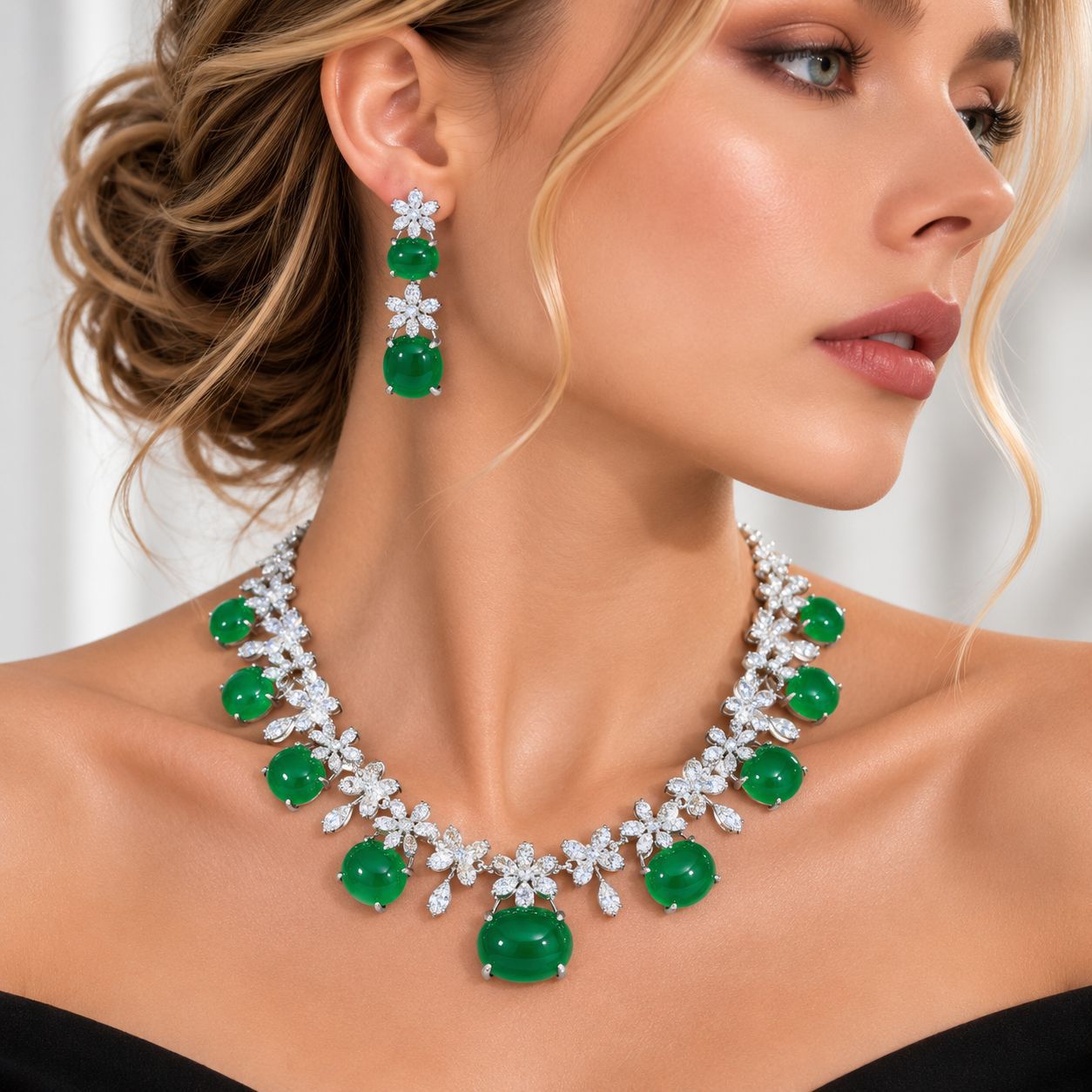 Women Accessories Dubai - ชุดเครื่องประดับสำหรับงานเลี้ยงยามเย็นสไตล์ดูไบสำหรับผู้หญิง ประกอบด้วยสร้อยคอและต่างหูประดับมรกตเทียม เครื่องประดับแฟชั่นที่สง่างาม