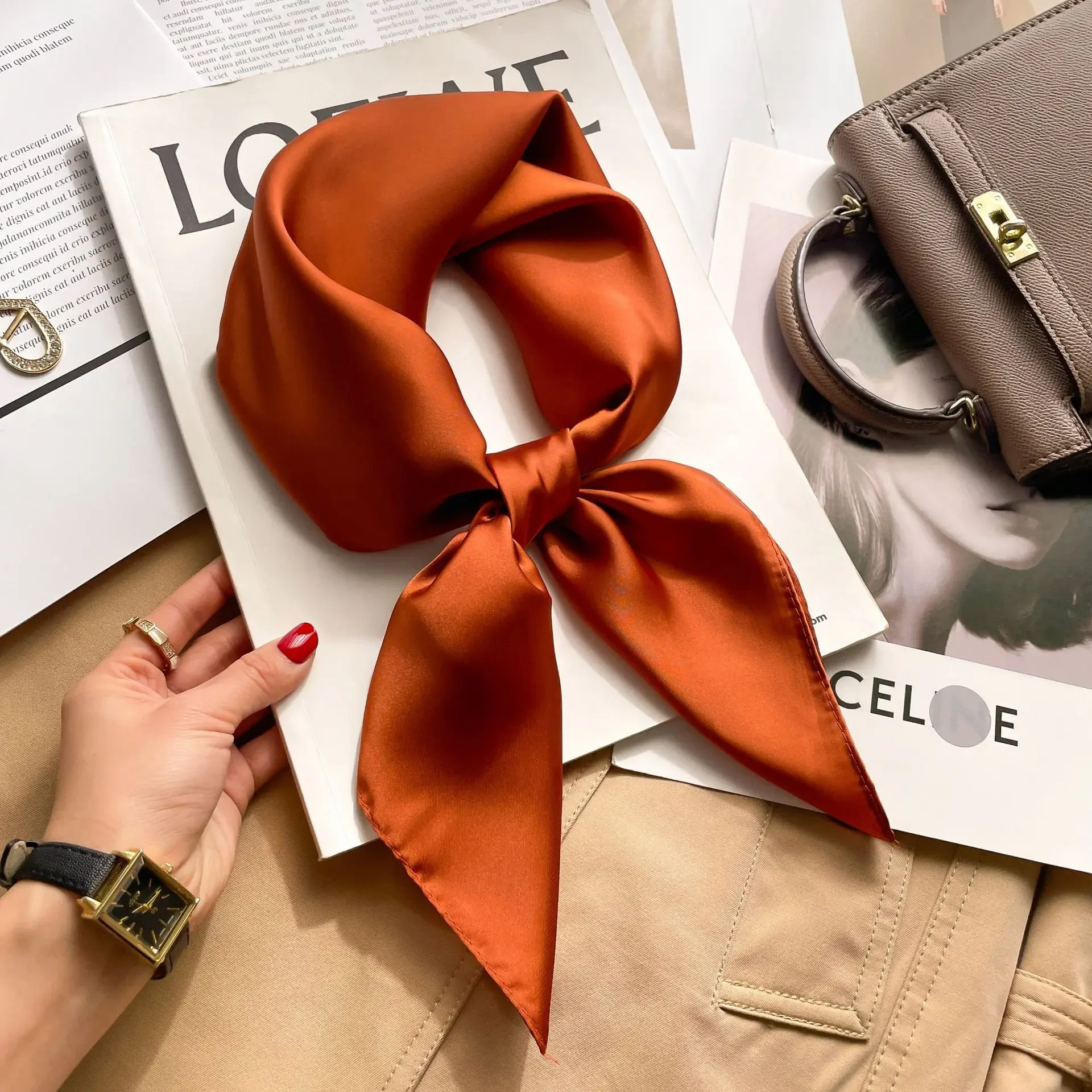 ผ้าพันคอฮิญาบสีพื้นขนาด 70 ซม. - Silk Scarf Square บทวิจารณ์และราคา